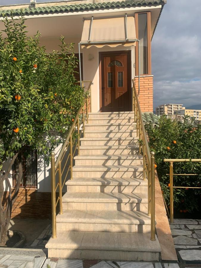 Vila Demaj! Free Parking Берат Екстер'єр фото