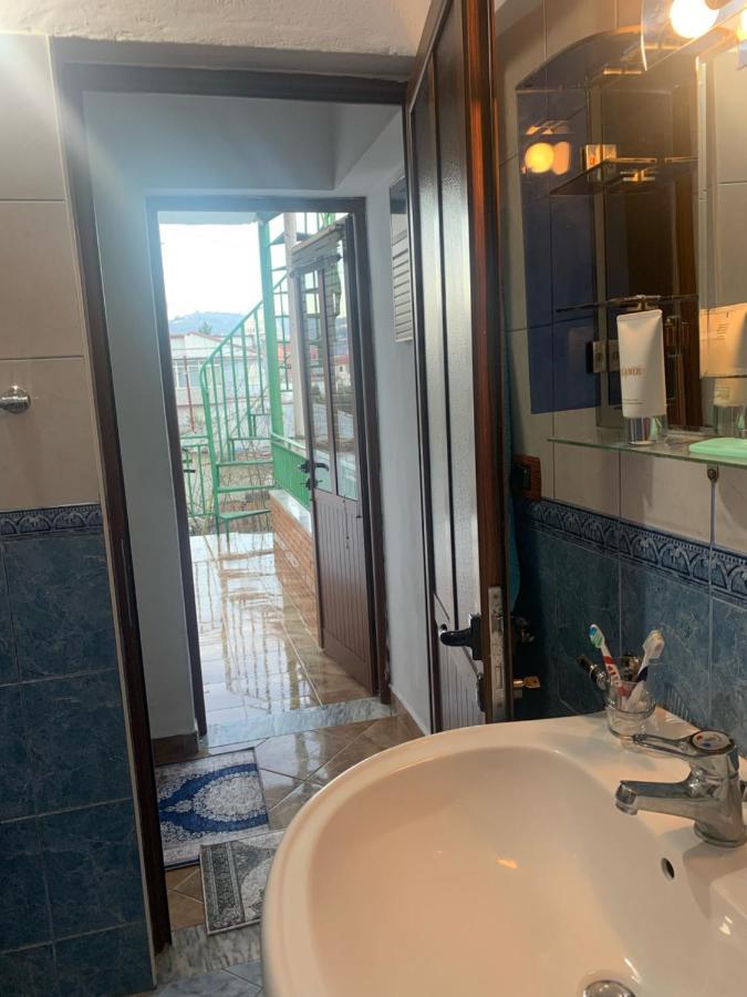 Vila Demaj! Free Parking Берат Екстер'єр фото