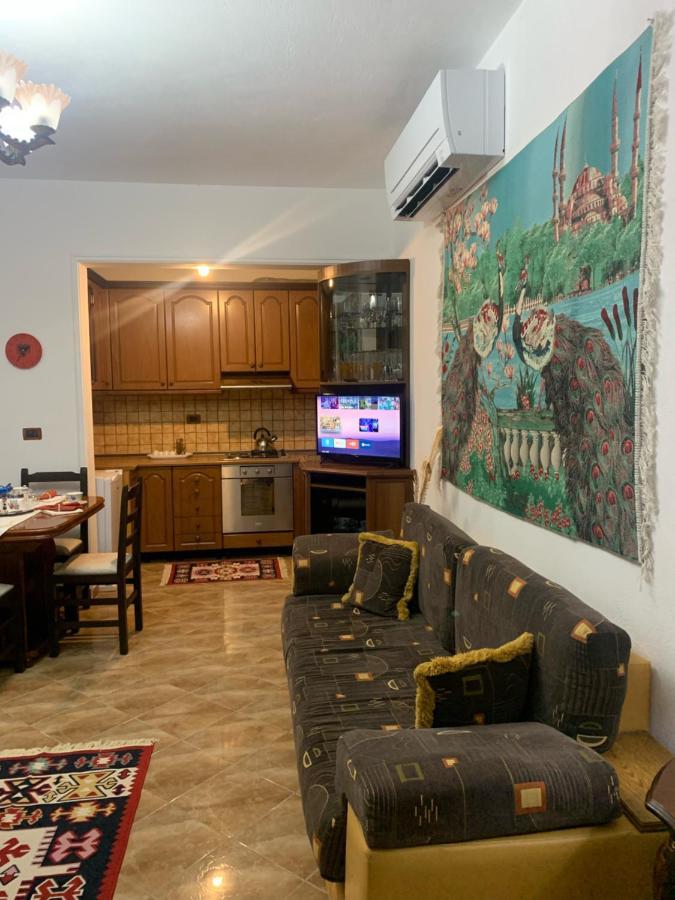 Vila Demaj! Free Parking Берат Екстер'єр фото