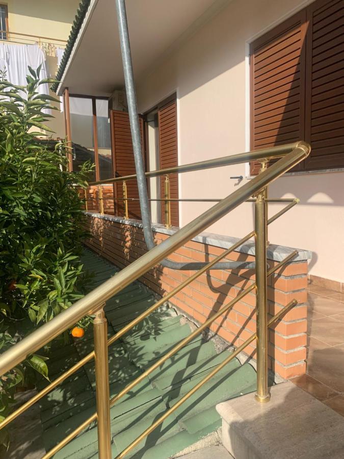 Vila Demaj! Free Parking Берат Екстер'єр фото
