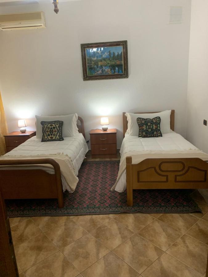 Vila Demaj! Free Parking Берат Екстер'єр фото
