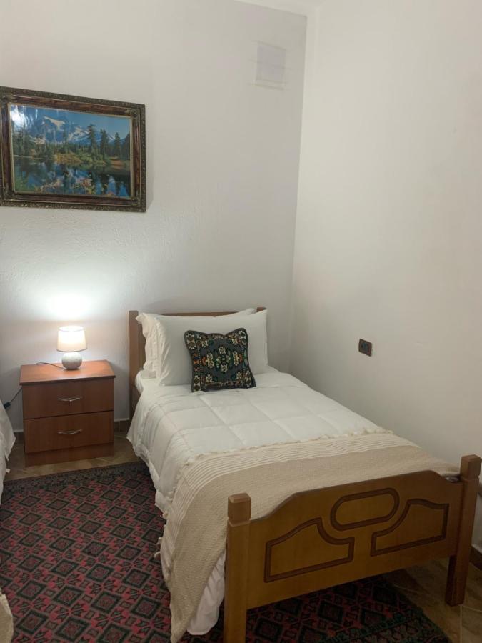 Vila Demaj! Free Parking Берат Екстер'єр фото