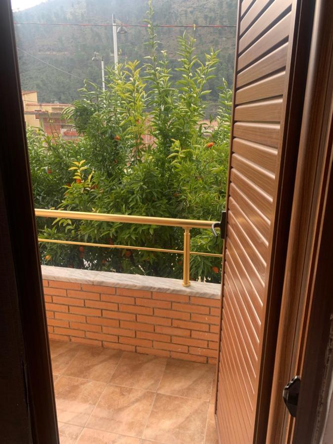 Vila Demaj! Free Parking Берат Екстер'єр фото