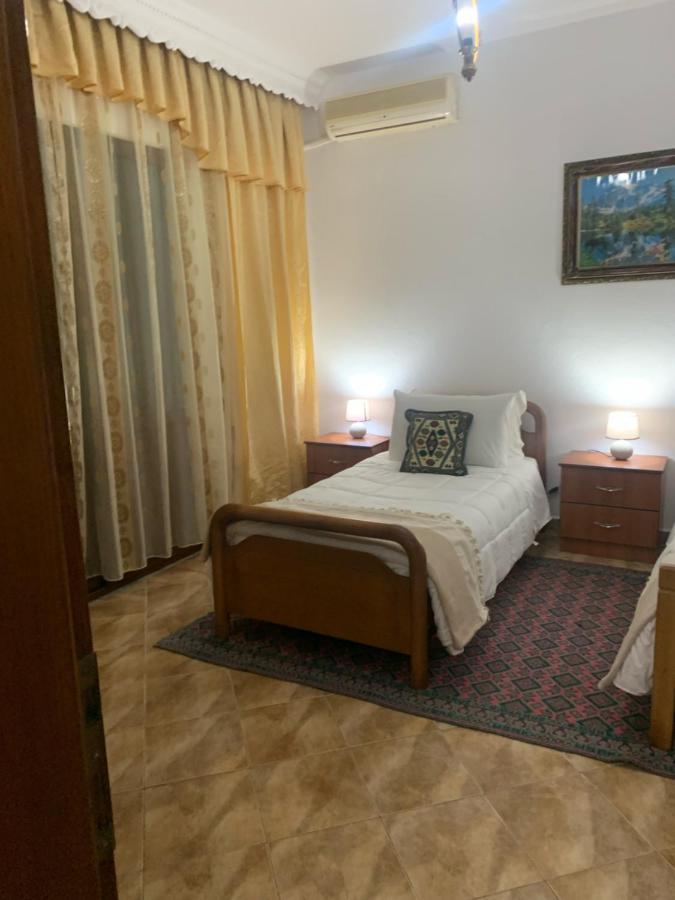 Vila Demaj! Free Parking Берат Екстер'єр фото